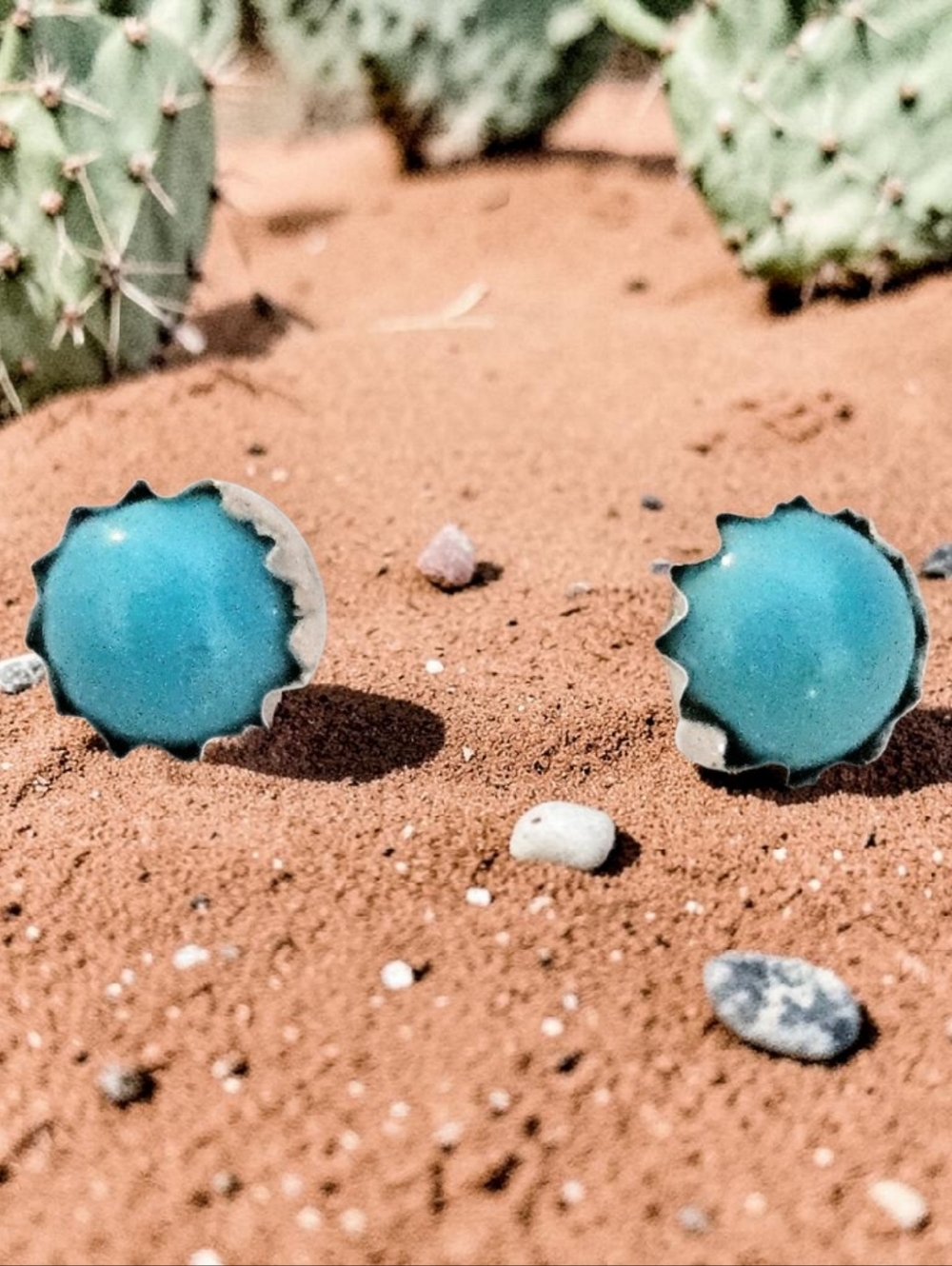 NAVAJO HANDMADE TURQUOISE ROUND STUDS 925 STERLING SILVER